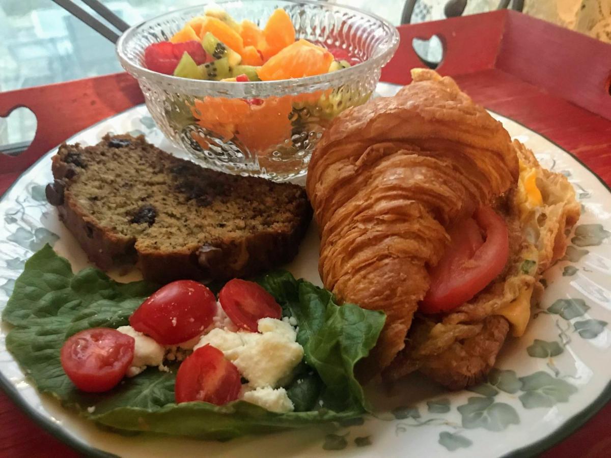 Innisfree Bed & Breakfast South Bend Bagian luar foto