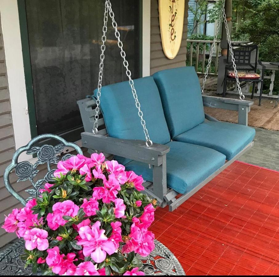 Innisfree Bed & Breakfast South Bend Bagian luar foto