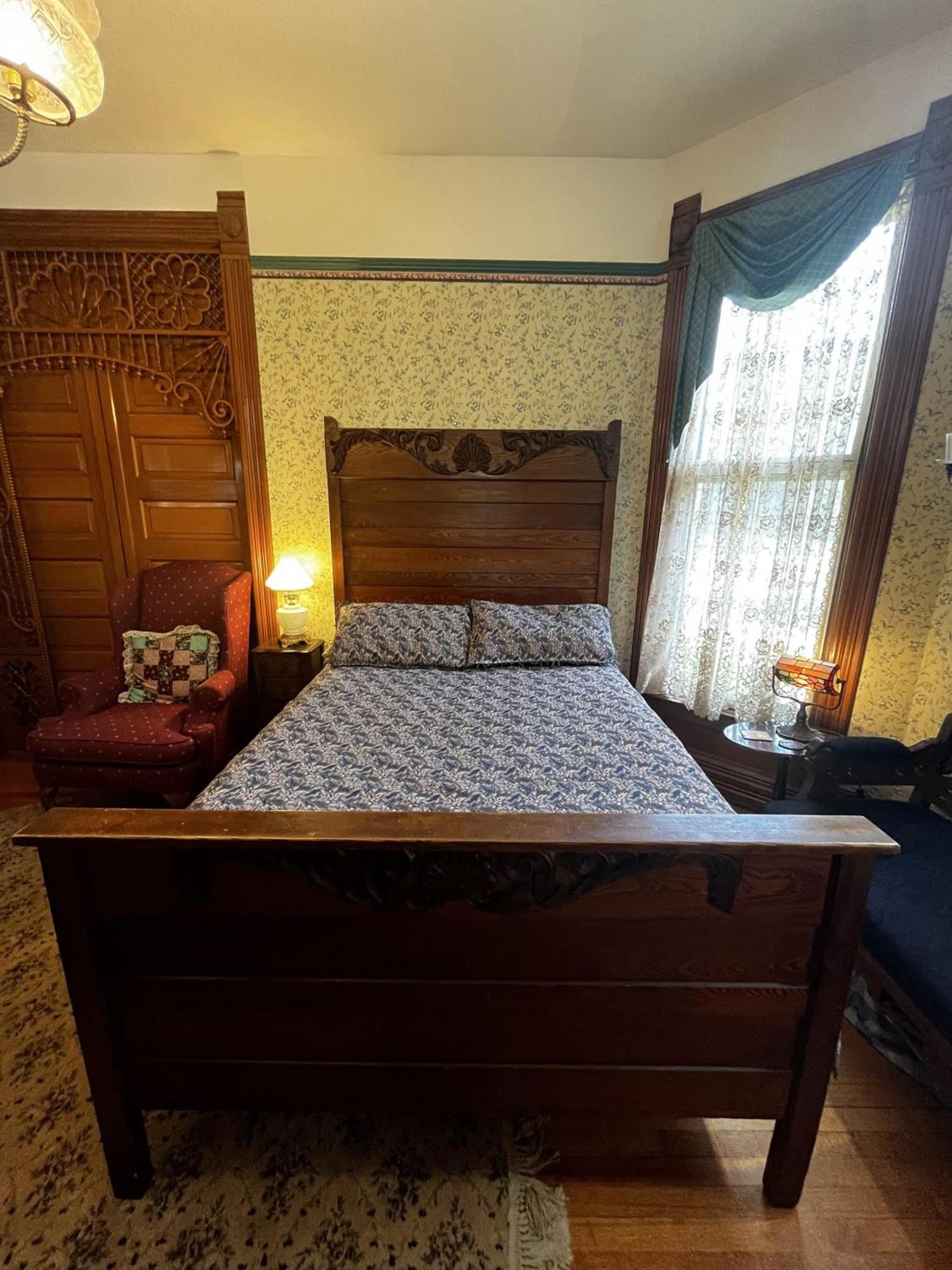 Innisfree Bed & Breakfast South Bend Bagian luar foto