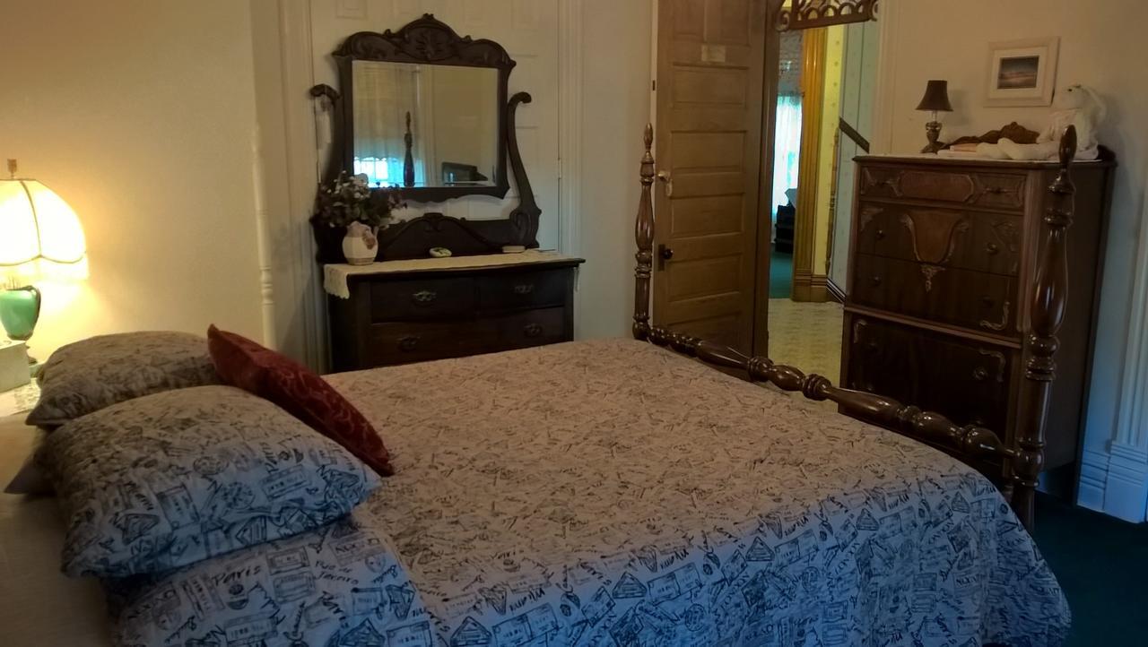 Innisfree Bed & Breakfast South Bend Bagian luar foto