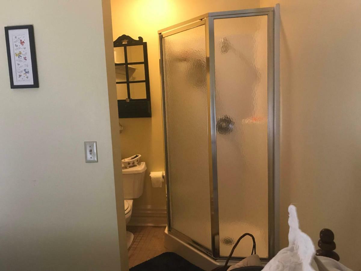 Innisfree Bed & Breakfast South Bend Bagian luar foto